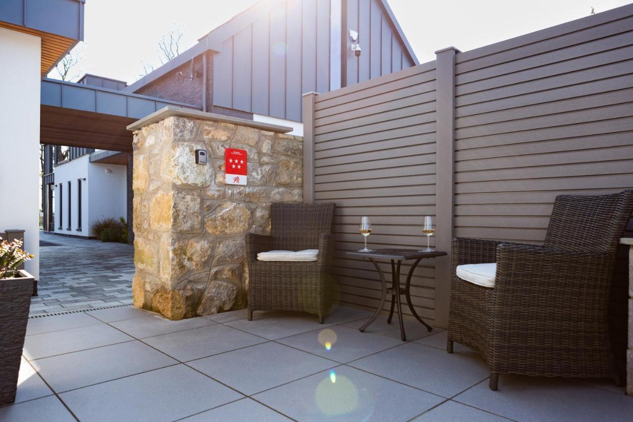Dafarn Newydd Lodge Llangefni Exterior foto